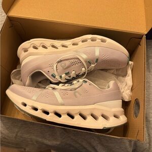 On Cloud Cloud Surfer